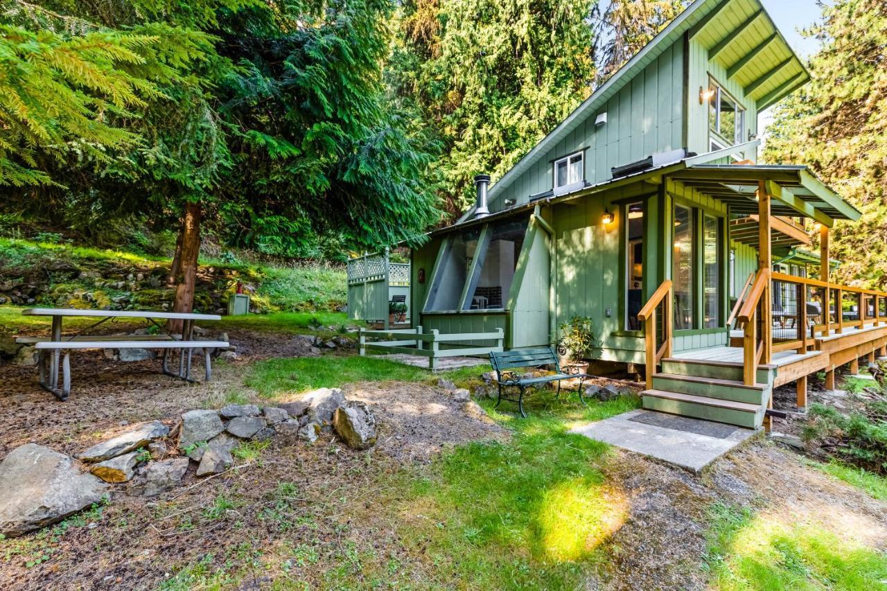 Tall Cedars Cabin By The Water Eastsound Exteriér fotografie